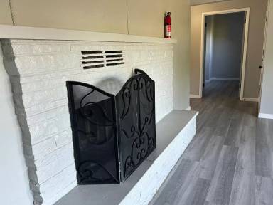 Main picture of 110 Colonial Dr