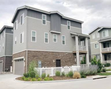Main picture of 2368 S Troy Ct