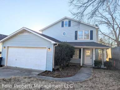 Main picture of 526 Farmingdale Rd SE