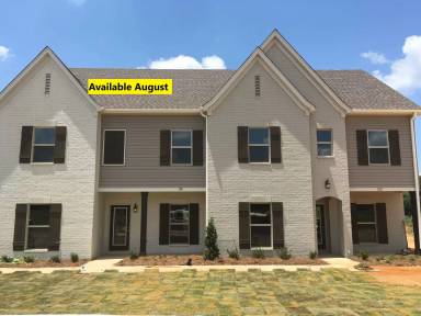 Main picture of 100 Robbins Cir