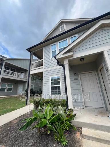 Main picture of 1001 Joiner Cir