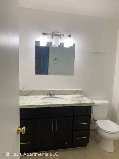 Main picture of 3043 Island Crest Way