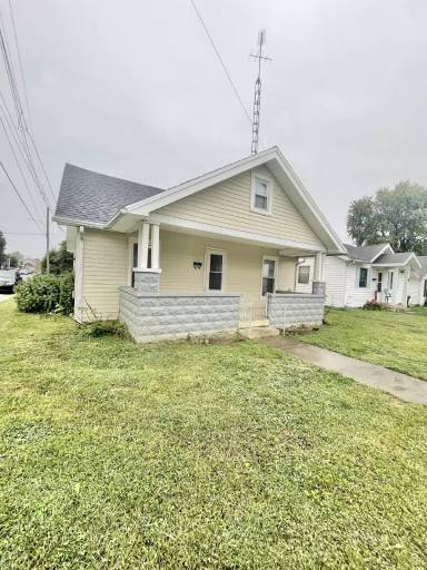 Main picture of 636 W Highland Ave