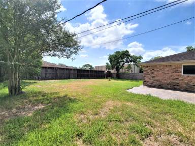 Main picture of 11111 Dunlap St
