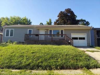 Main picture of 404 Jefferson St