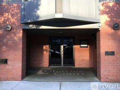 Main picture of 725 Jefferson St