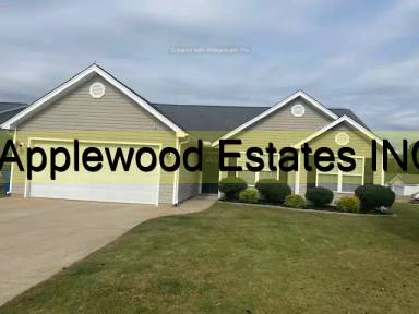 Main picture of 523 Wooden Duck St