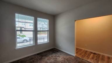 Main picture of 340 Fox Ln