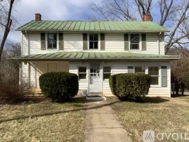 Main picture of 499 Front St