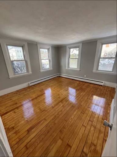 Main picture of 131 Main St