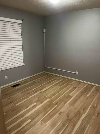 Main picture of 152 N 360 W