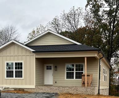 Main picture of 310 Johnson Ave NW