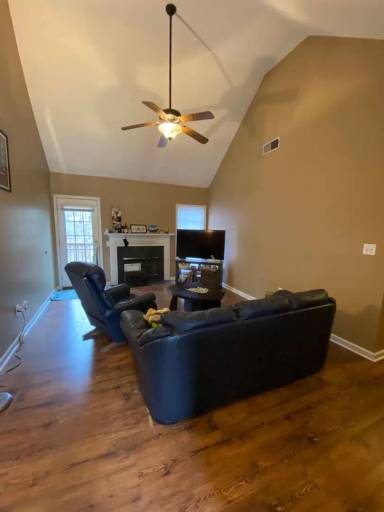 Main picture of 351 Stonybrook Cir