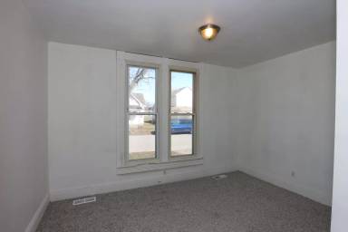 Main picture of 609 Binford St