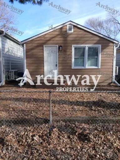 Main picture of 913 S 11th St