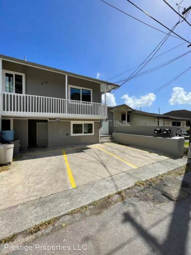 Main picture of 219 N Kuakini St