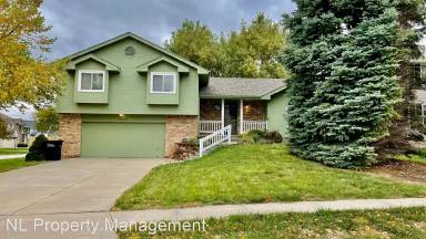 Main picture of 15230 Sharp St