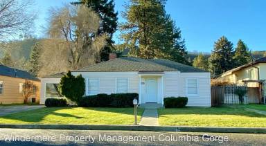 Main picture of 1612 W 11th St