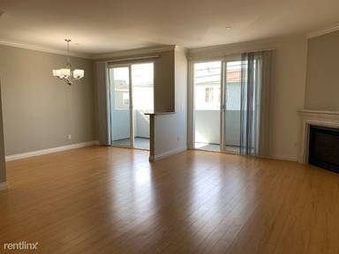 Main picture of 6931 Kittyhawk Ave