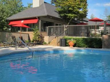 Main picture of 101 Brixworth Ln