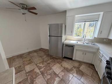 Main picture of 1622 S Beverly Glen Blvd