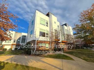 Main picture of 118 W Poindexter Dr