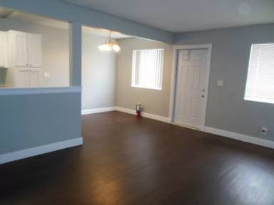 Main picture of 202 E Tiffany Dr