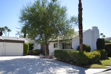 Main picture of 1745 Capri Cir