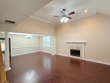 Main picture of 529 Forest Green Dr