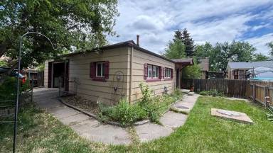 Main picture of 2020 1/2 N Royer St
