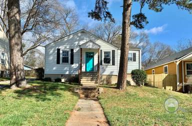 Main picture of 3 Skyland Dr