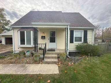 Main picture of 7056 Caroline Ave