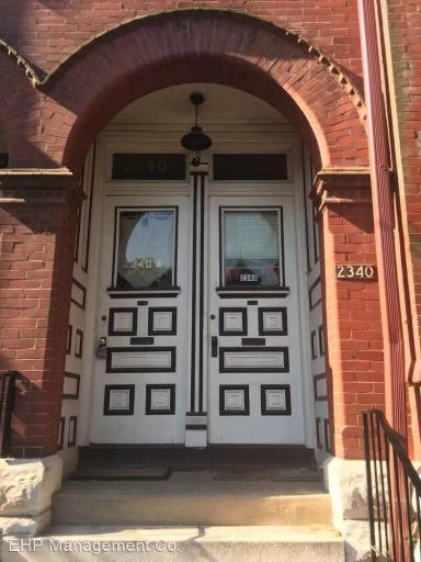 Main picture of 2338 Albion Pl