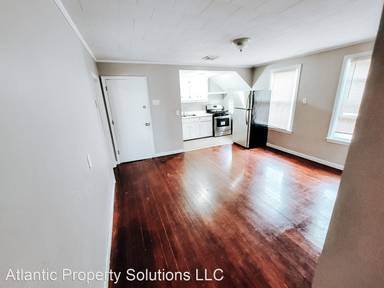 Main picture of 318 Broadway