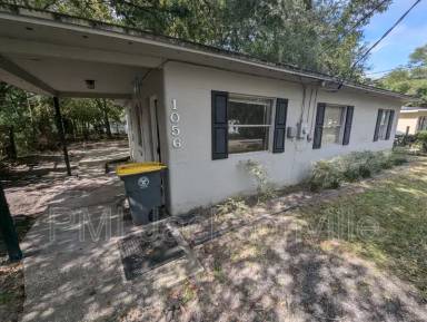 Main picture of 1056 Detroit Cir W