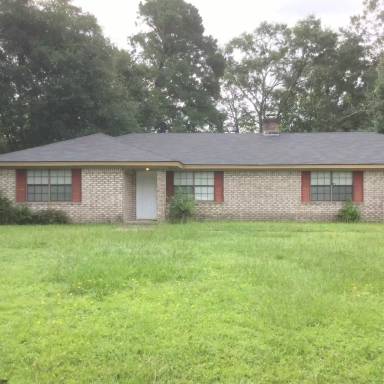 Main picture of 715 Madison Dr