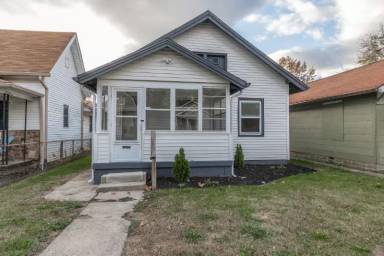 Main picture of 2636 N Olney St