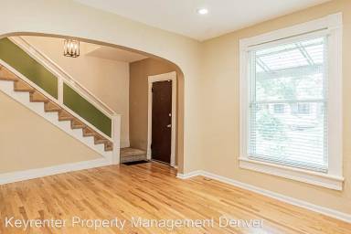 Main picture of 2432 Newton St
