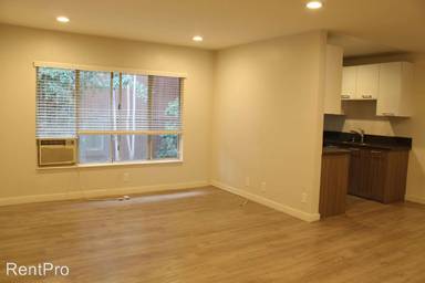 Main picture of 11747 Mayfield Ave