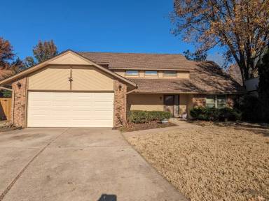 Main picture of 2630 W Washington Pl