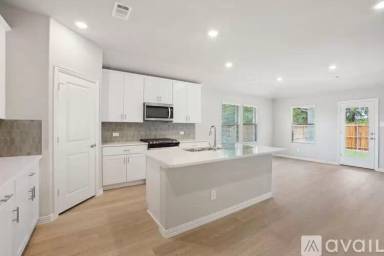 Main picture of 2204 Dunbar Dr