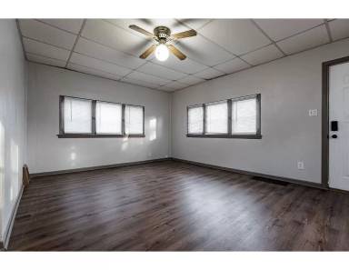 Main picture of 1213 Gohres St