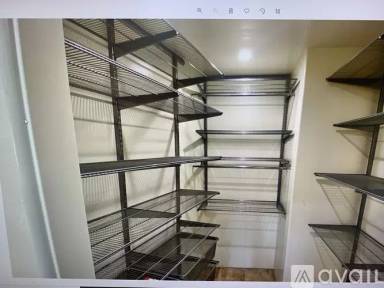 Main picture of 1048 Myrtle Way