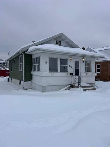 Main picture of 318 E 10th St