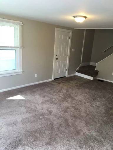 Main picture of 104 Melvin Ave
