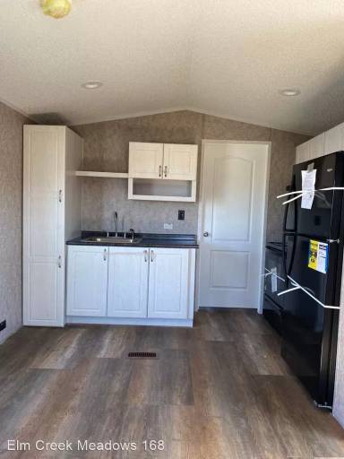 Main picture of 402 Arnold Blvd
