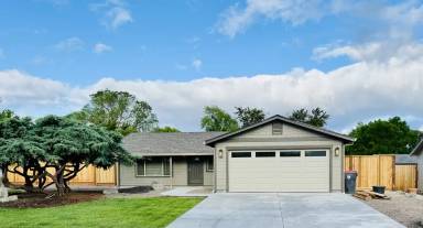 Main picture of 2853 Tahitian Ave