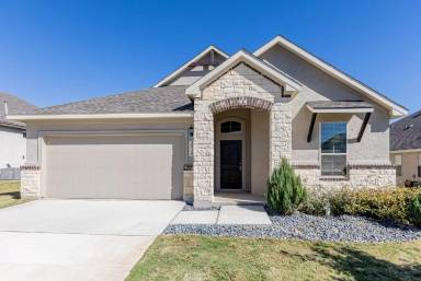 Main picture of 3935 Brazos Bnd