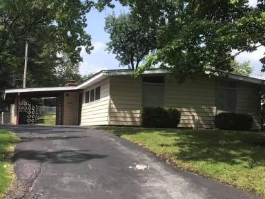 Main picture of 775 Bobbins Ln