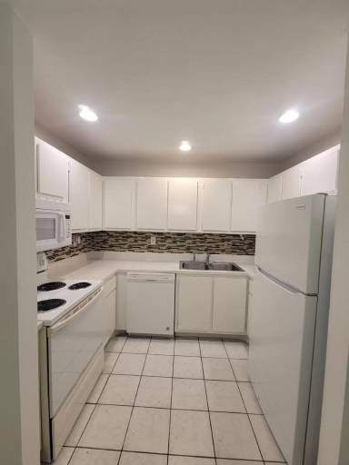 Main picture of 2601 Riverside Dr